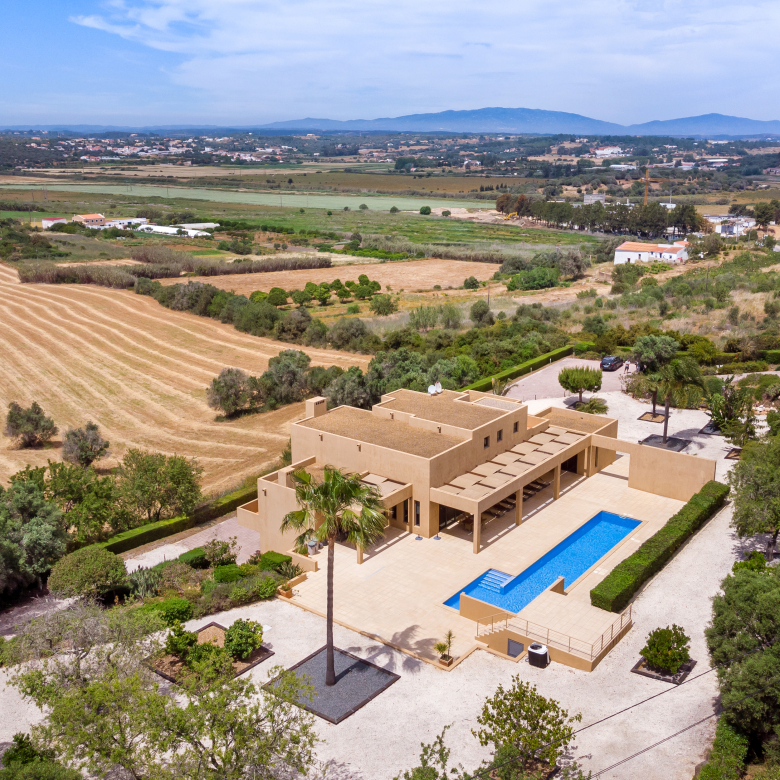 5-bedroom-villa-for-sale-in-São-Gonçalo-de-Lagos