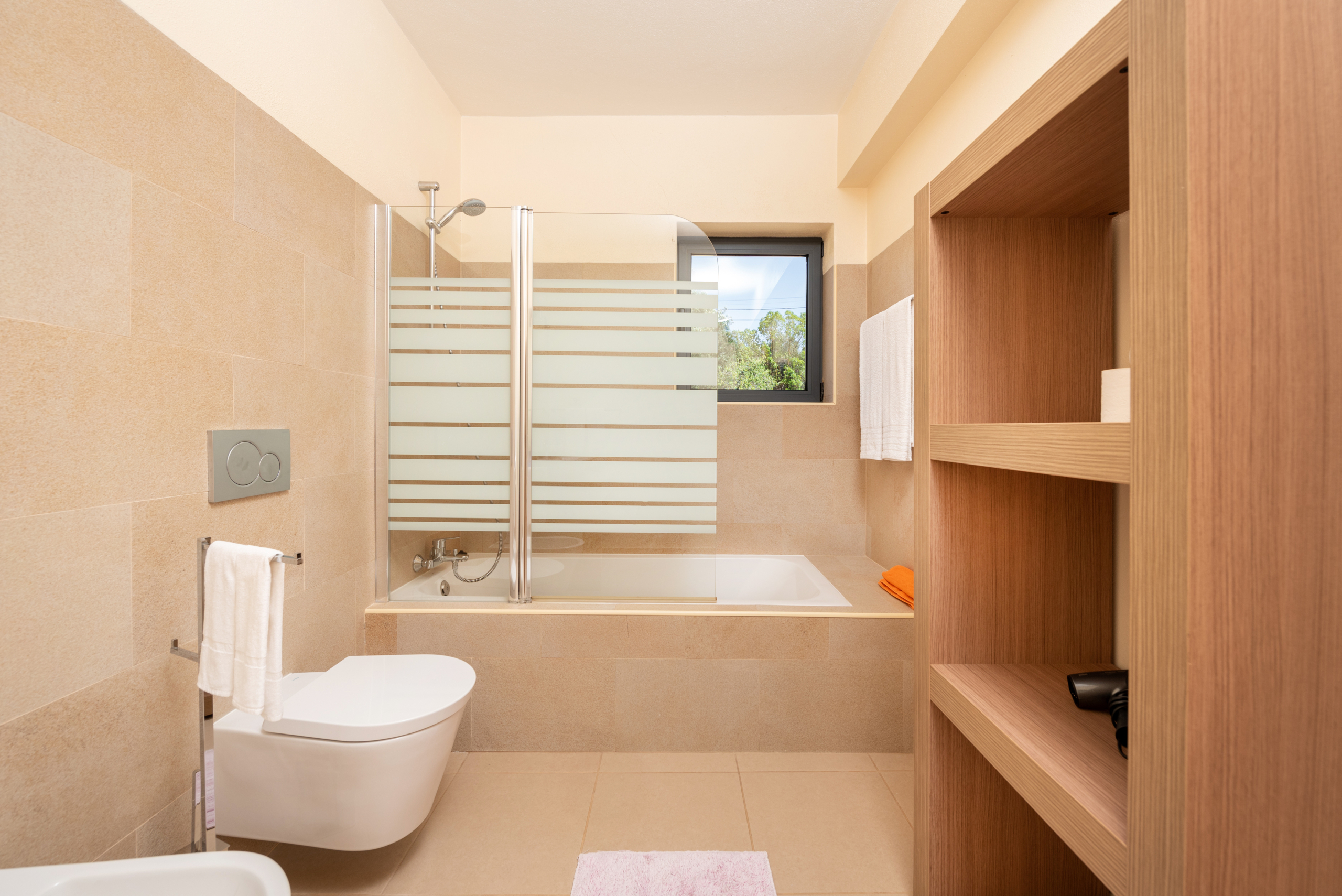villa-for-sale-in-São-Gonçalo-de-Lagos-bathroom-2