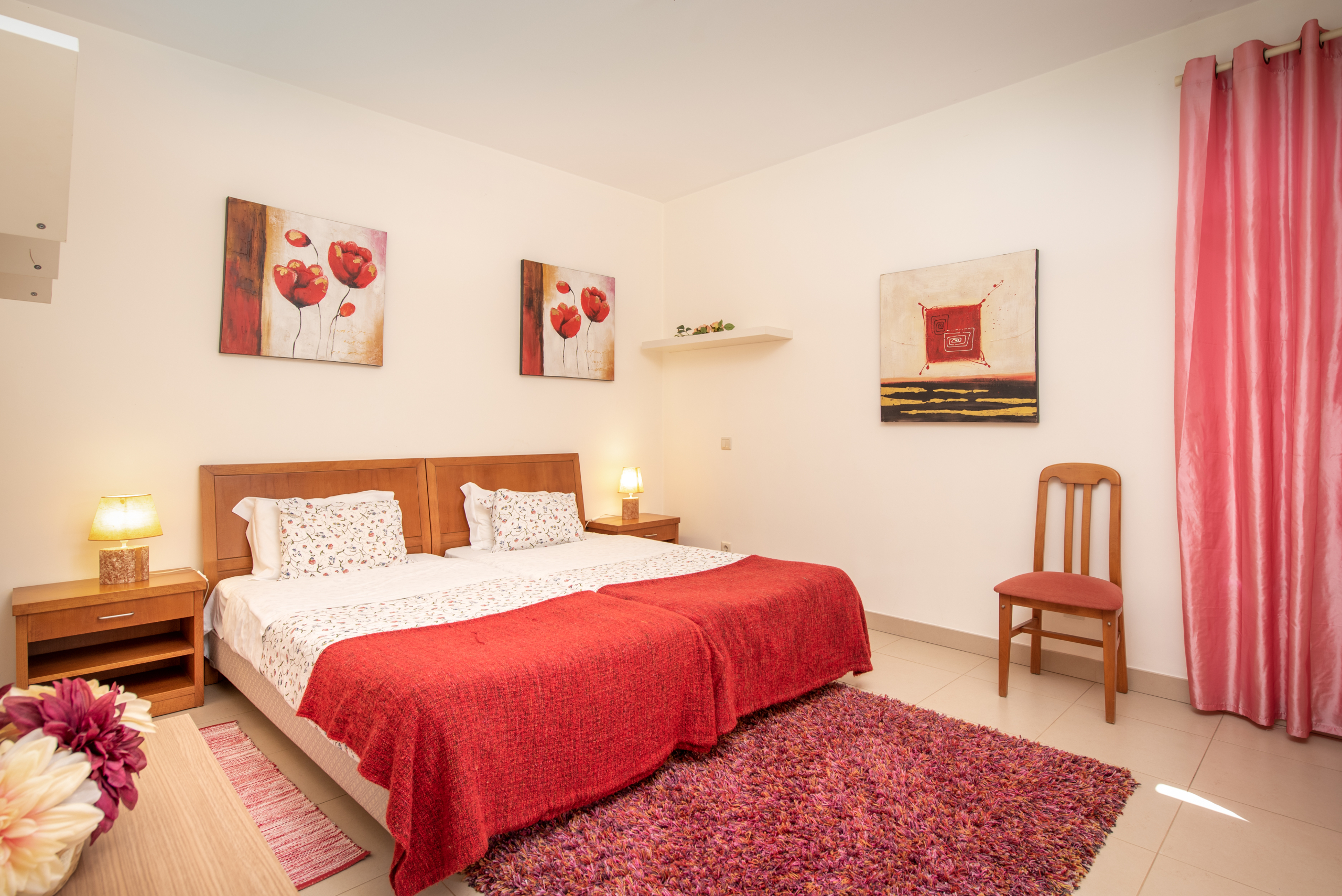 villa-for-sale-in-São-Gonçalo-de-Lagos-bedroom-1